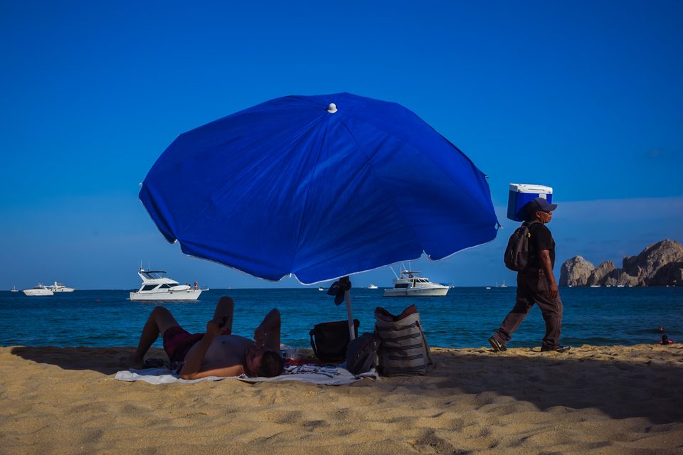 Beach life documentary photography in Mexico, Dennis Berti (27)