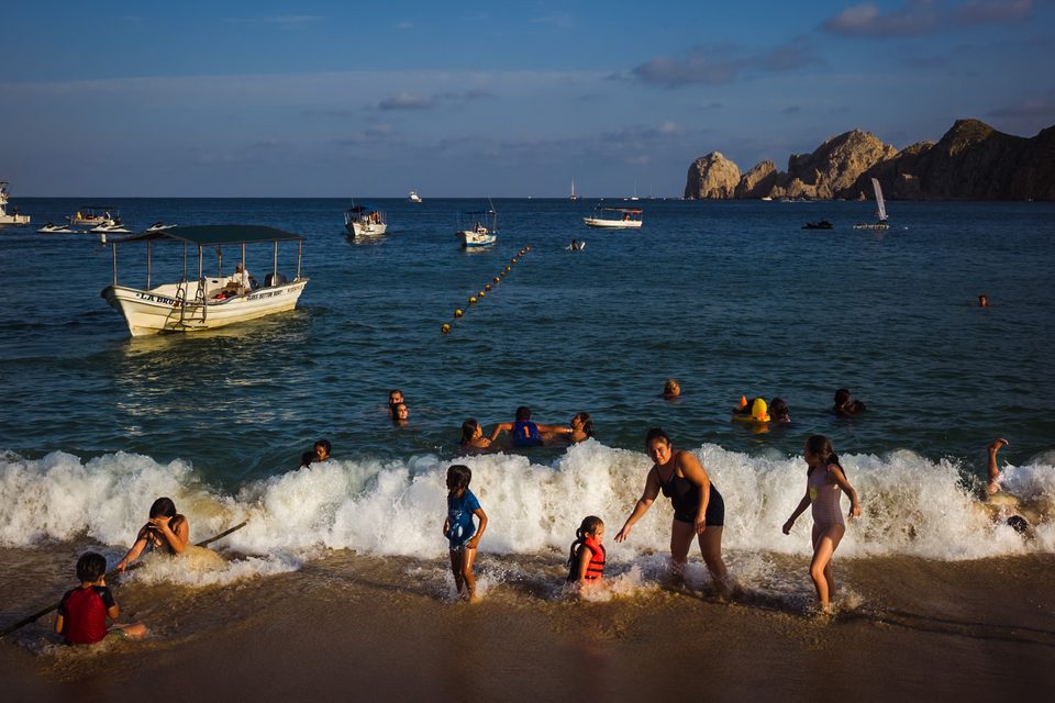 Vida de playa en México, fotografía documental de Dennis Berti (28)