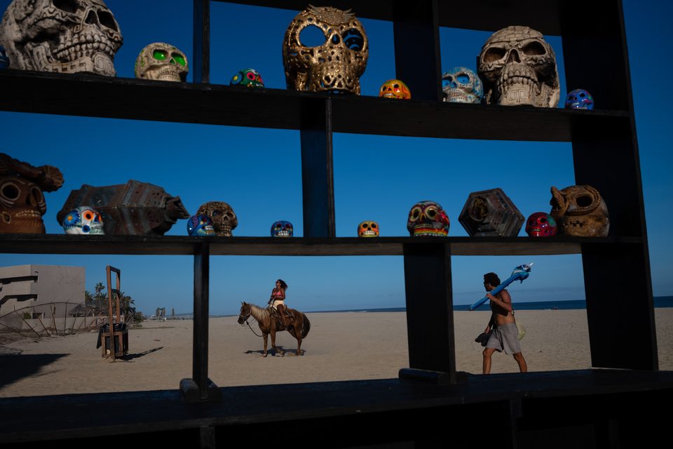 Beach life documentary photography in Mexico, Dennis Berti (31)