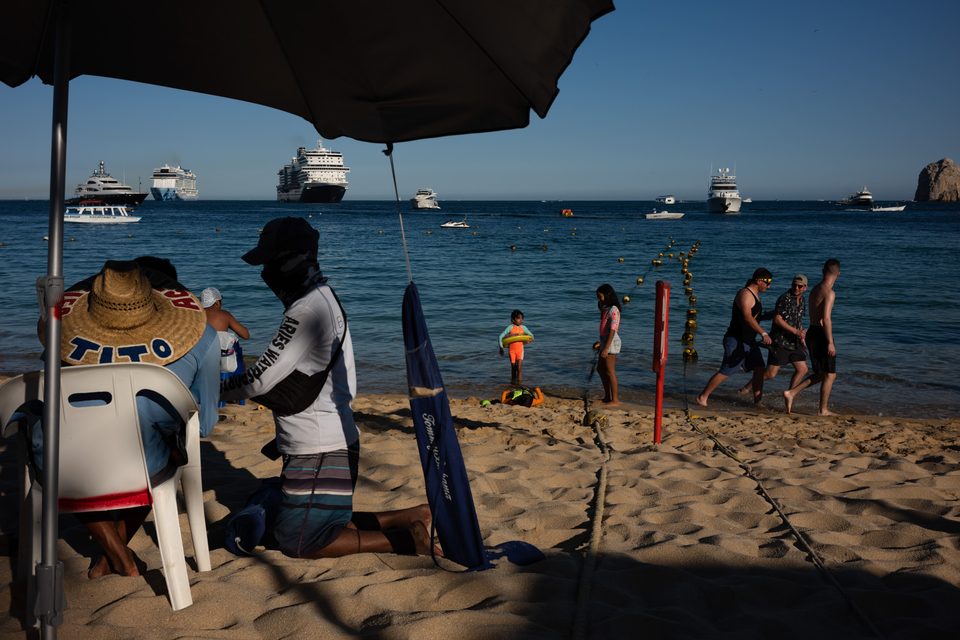 Vida de playa en México, fotografía documental de Dennis Berti (44)