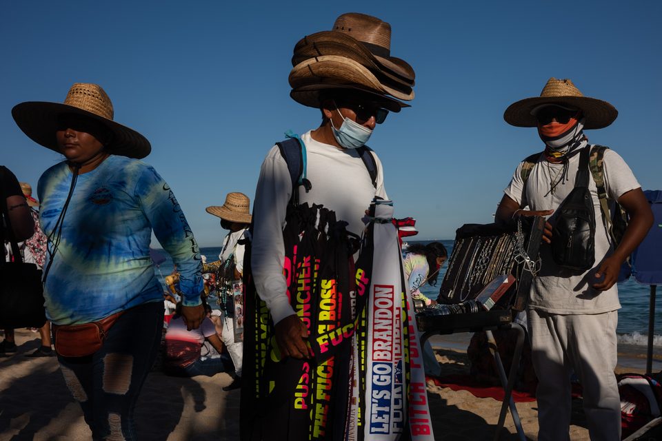 Vida de playa en México, fotografía documental de Dennis Berti (30)