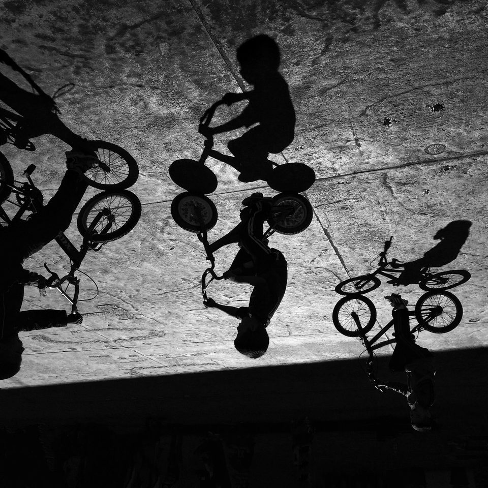 Black and white documentary photograph by Dennis Berti (27)