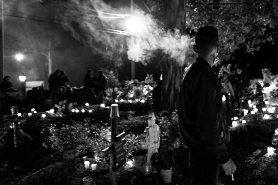 Black and white documentary photograph by Dennis Berti (23)