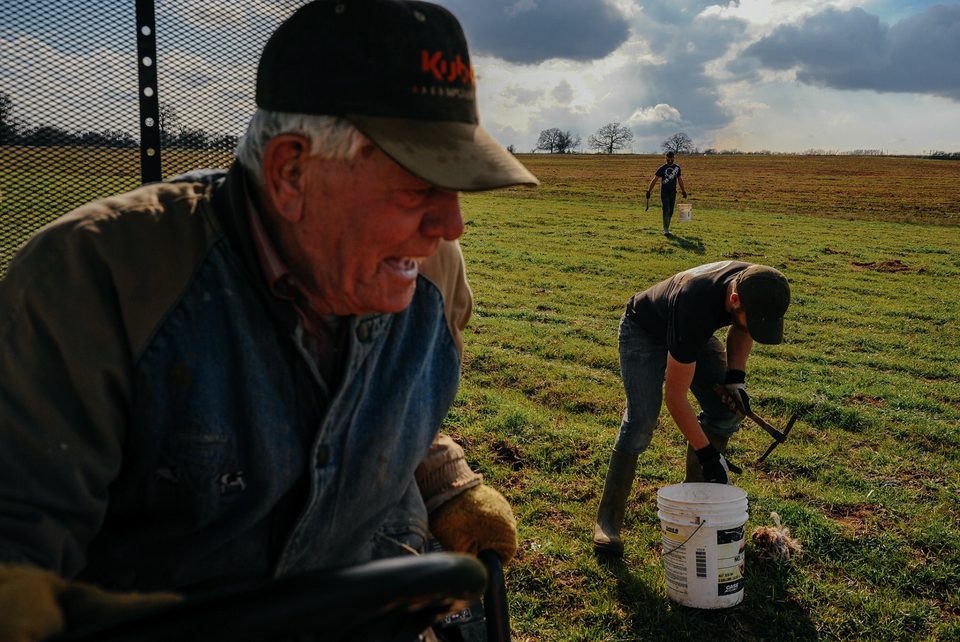 The Family Farm, a documentary photography project in Mexico by Dennis Berti