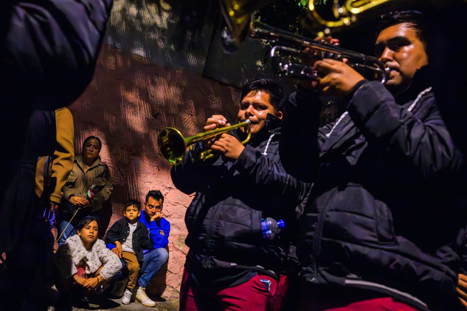 Mexican traditions and celebrations, documentary photography by Dennis Berti (47)
